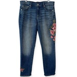 Rose Embellished Blue Cropped Jeans